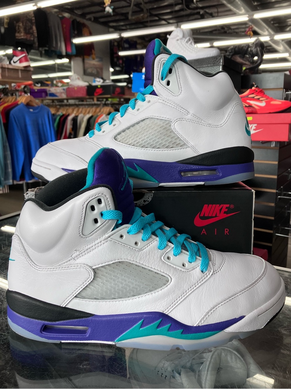 Air Jordan 5 Retro Grape Size 10.5